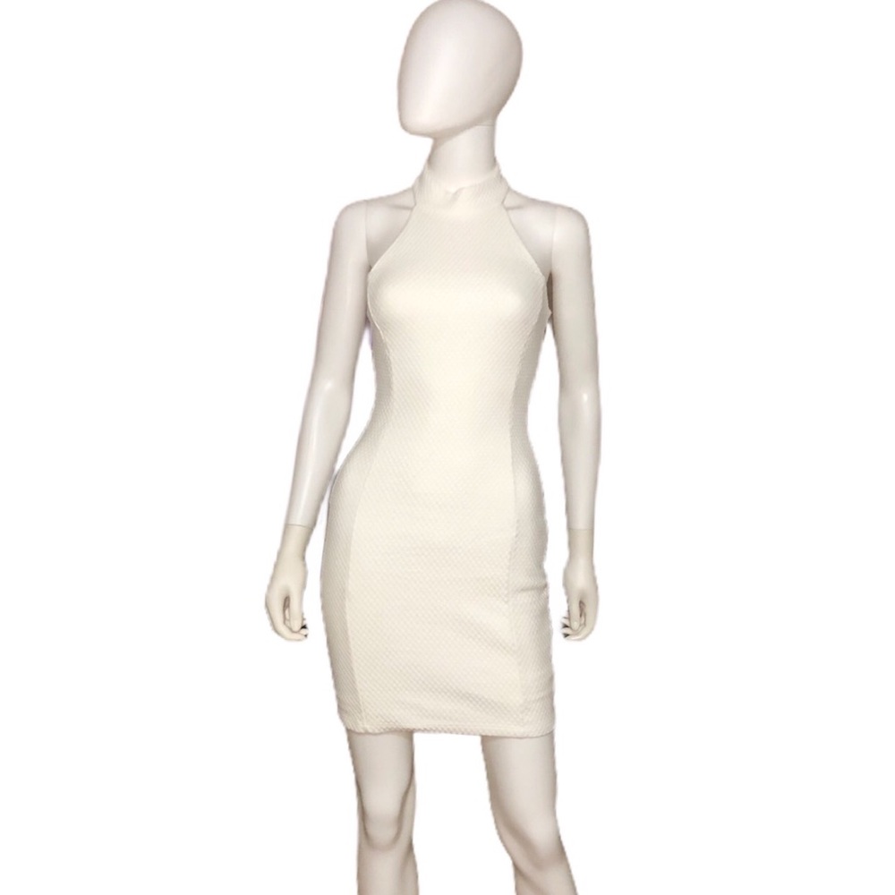 Bebe | T-Strap Halter Dress